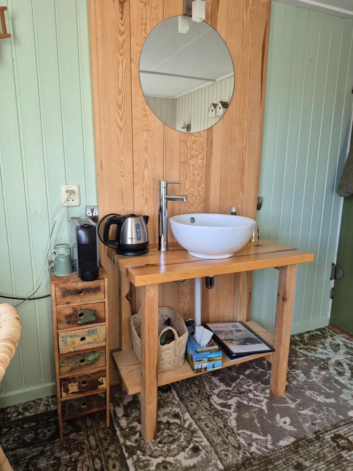 B&B De Wadvaarder Midsland Exterior foto