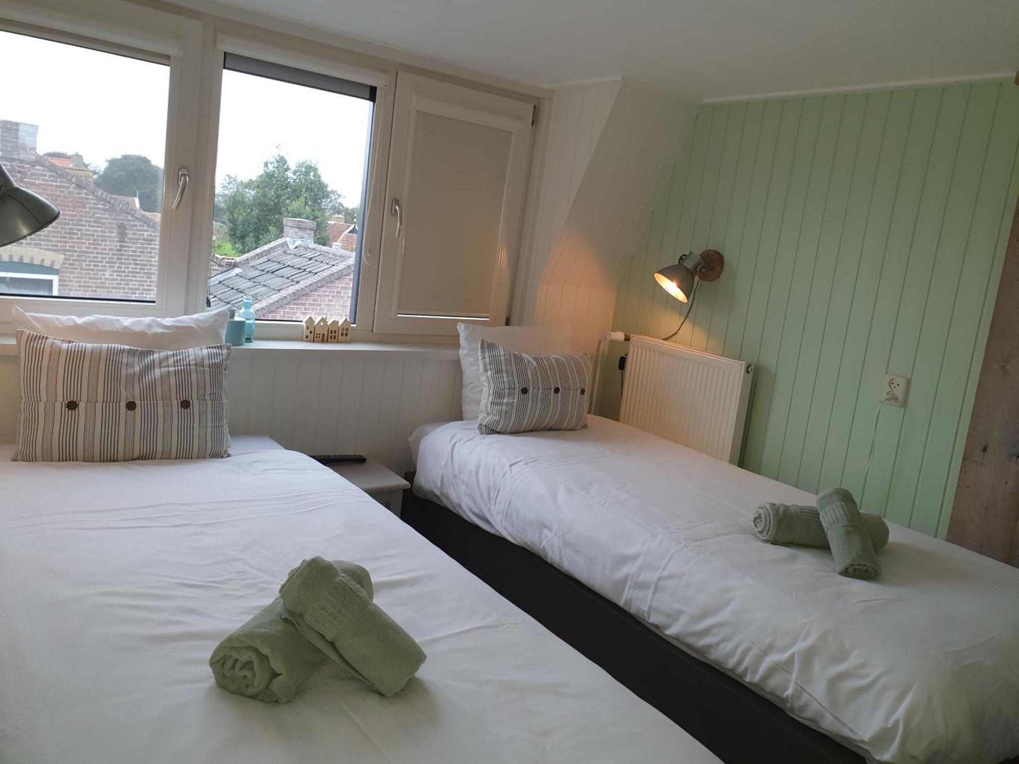 B&B De Wadvaarder Midsland Exterior foto
